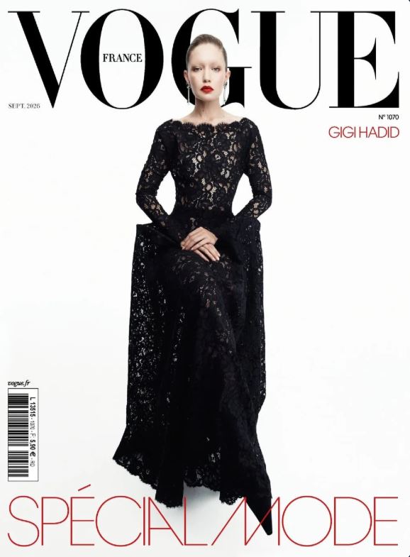 VOGUE FRANCE 1070